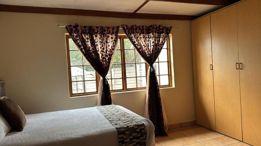 Blue Lantern Bed And Breakfast Kempton Park Exterior foto